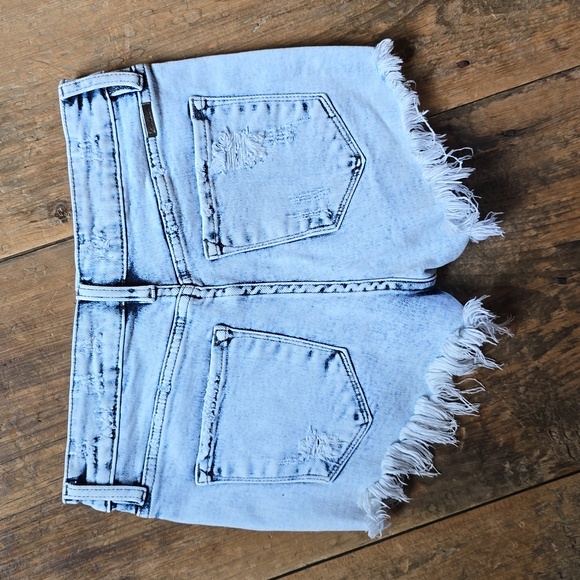 KanCan High Rise Shorts - Picture 1 of 6